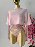 Body rosa pastel con encaje