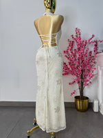 Vestido beige con chaquira