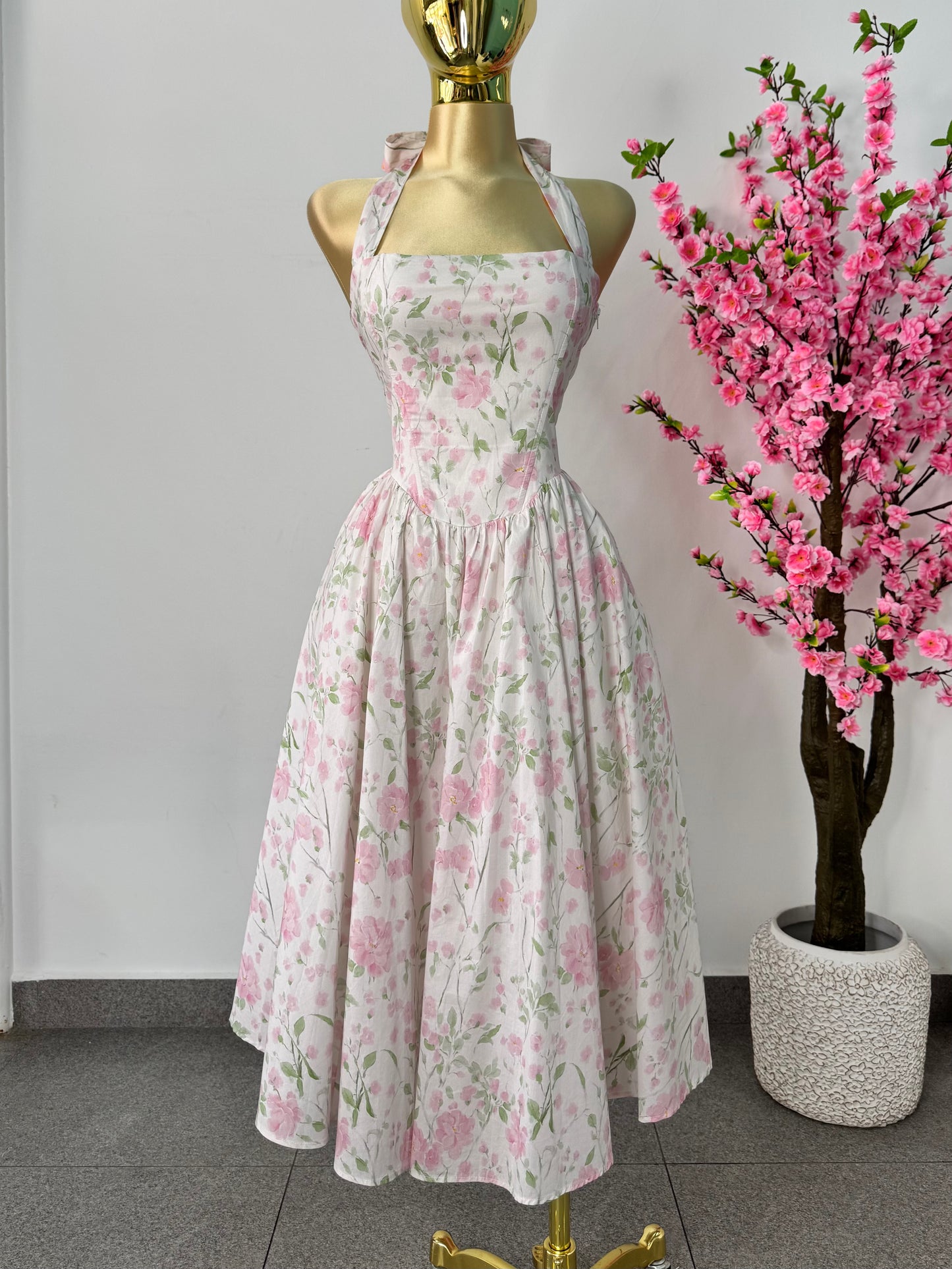 Vestido midi blanco floreado