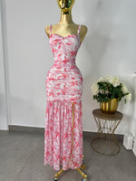 vestido floreado rosa con blanco mesh