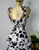 Vestido blanco con negro tirantes