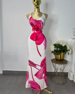 vestido blanco estampado flor grande rosa