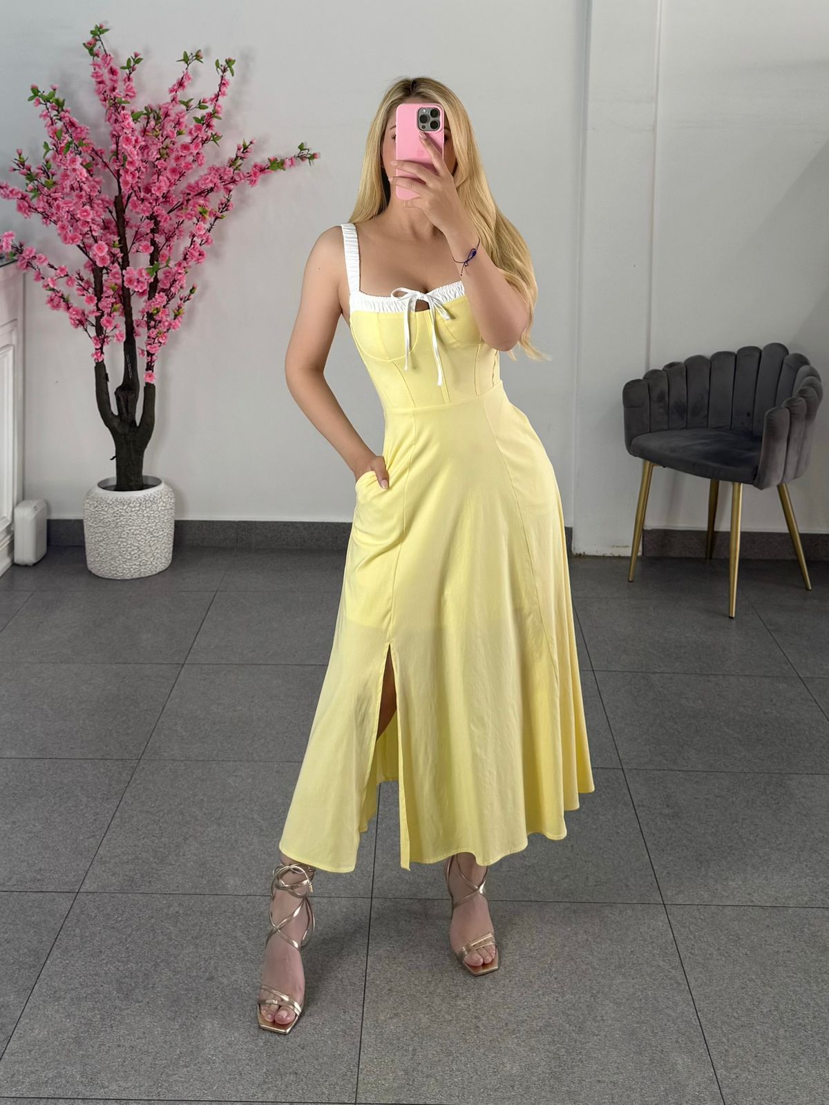 Vestido midi amarillo