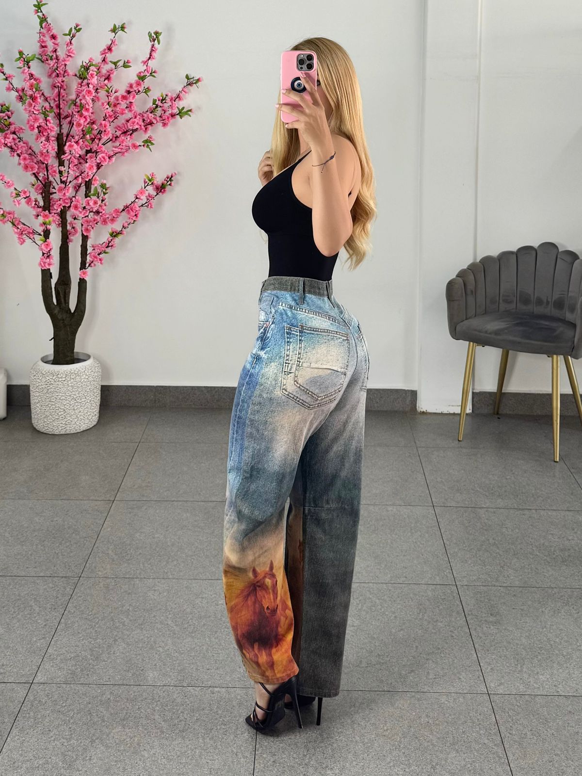 Vibrant estampado caballos tono mezclilla