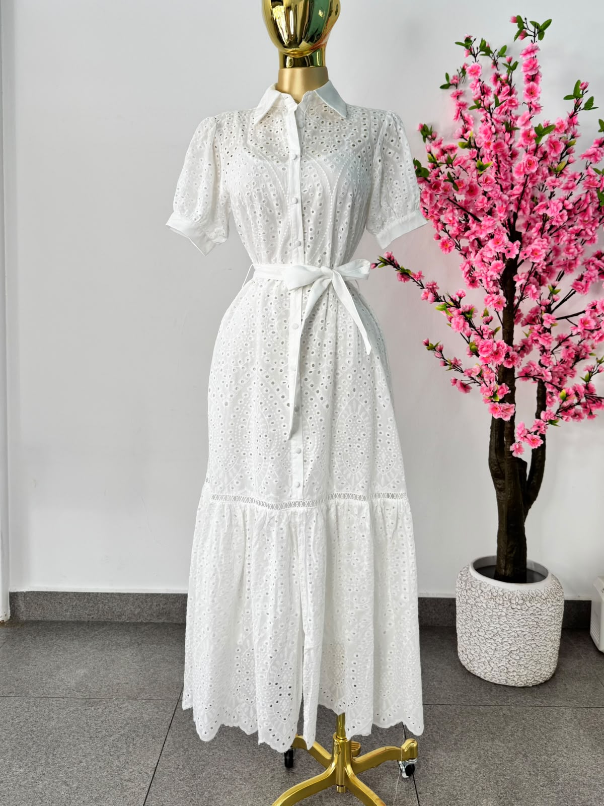 Vestido midi blanco encaje