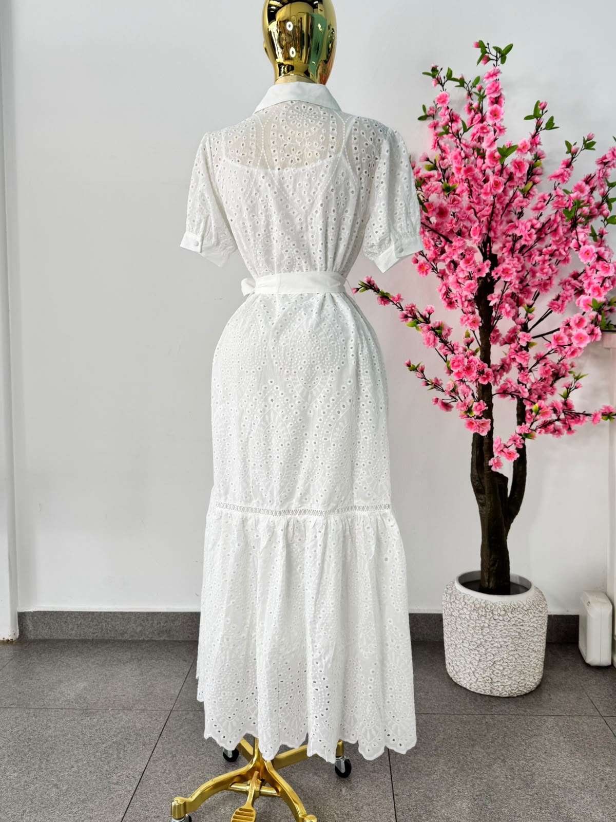Vestido midi blanco encaje