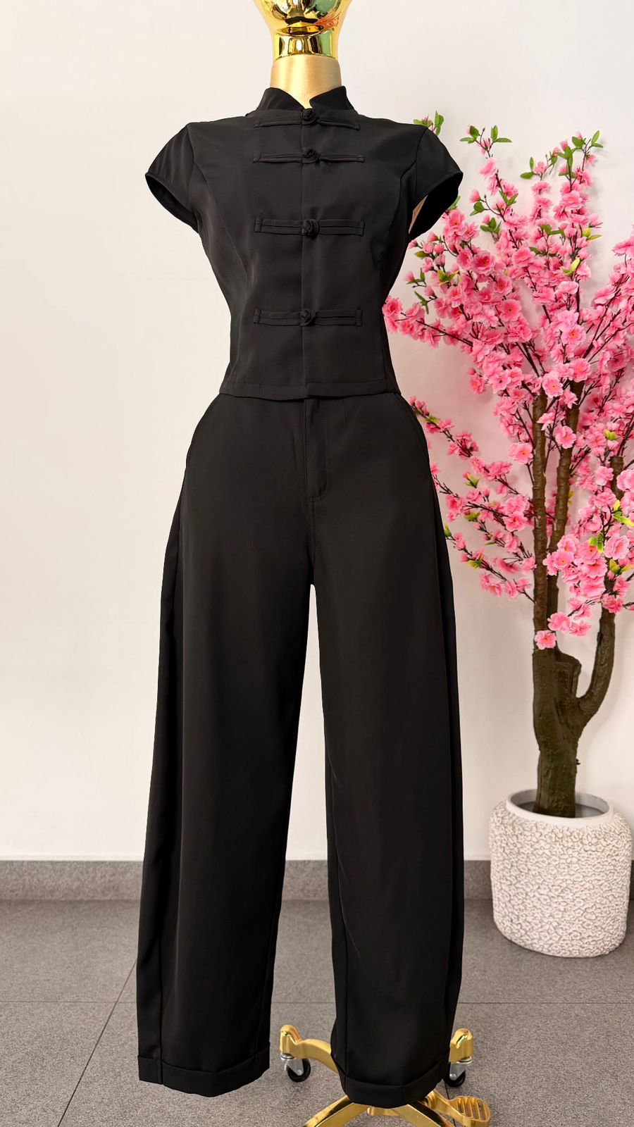 Conjunto oriental negro