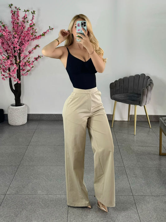 Pantalon corte recto beige